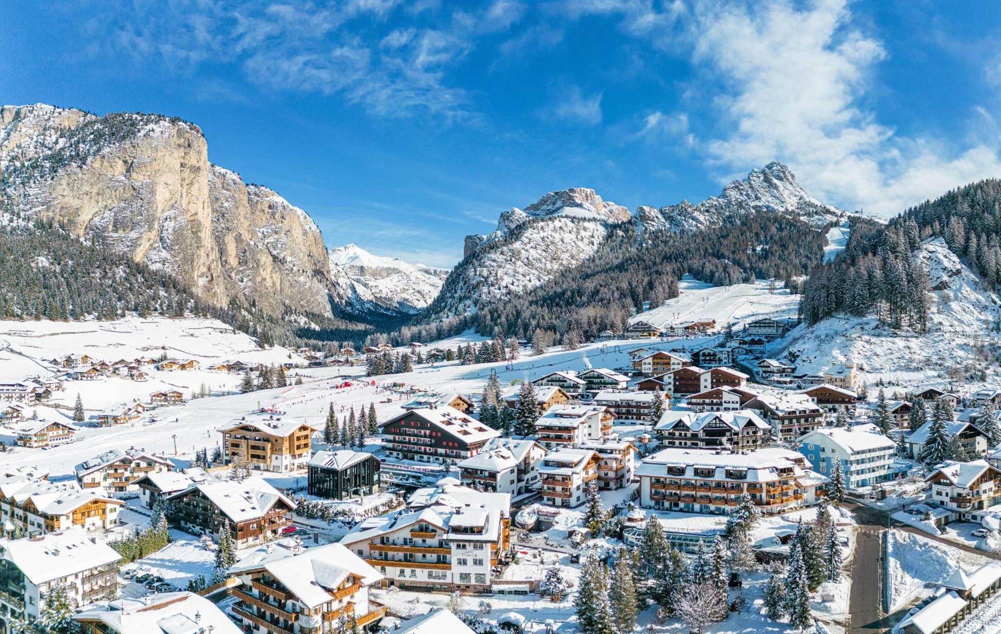 Hotel Dorfer Alpine&Charming Selva di Val Gardena Kültér fotó